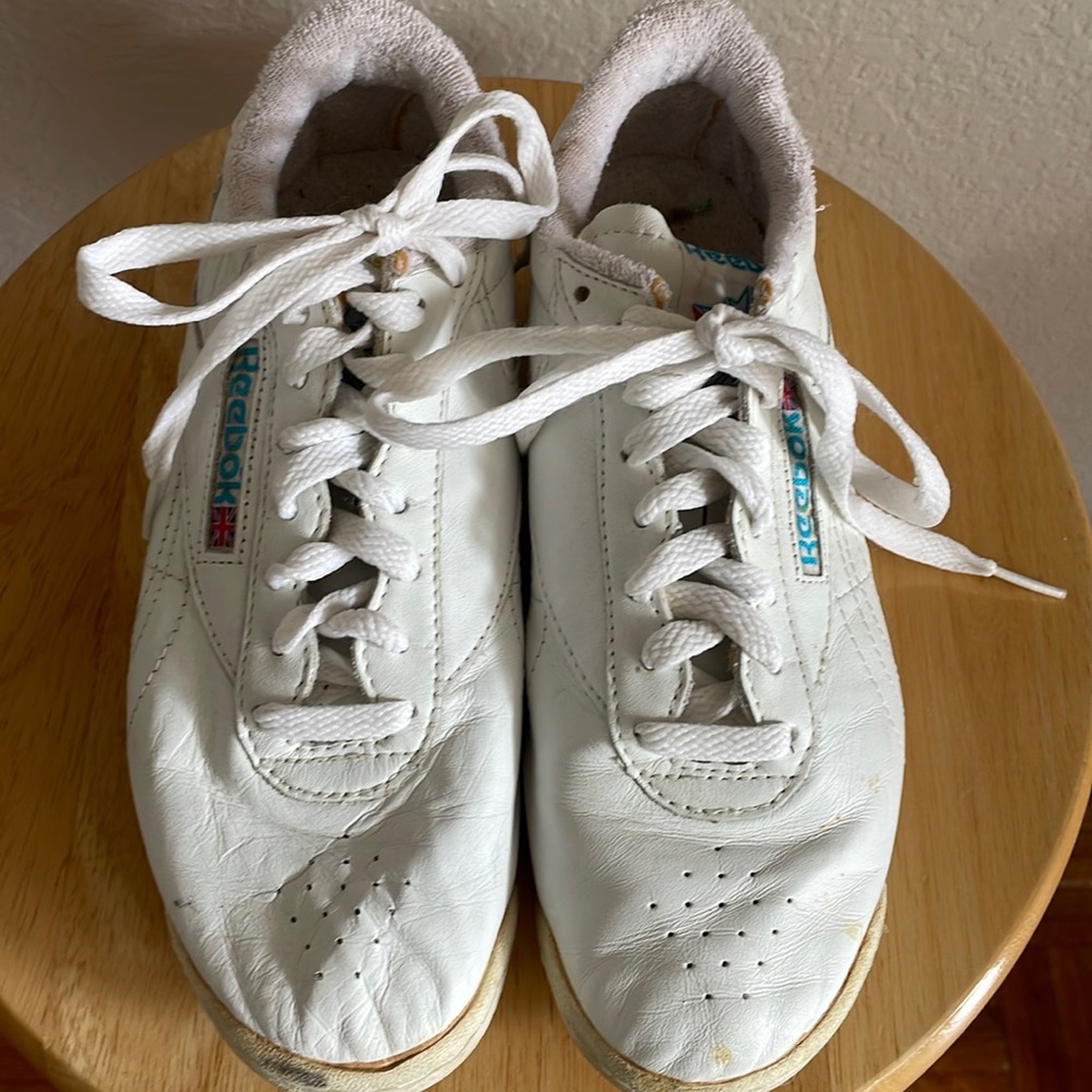 Reebok Women’s White Classic Sneakers size 6.5